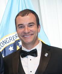 cerco un giovane passivo